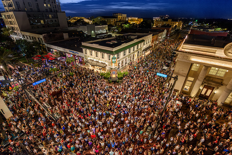 The restored Peoples Bank Building once again anchors the heart of downtown Clearwater as thousands turn out to welcome back one of the city’s enduring landmarks.