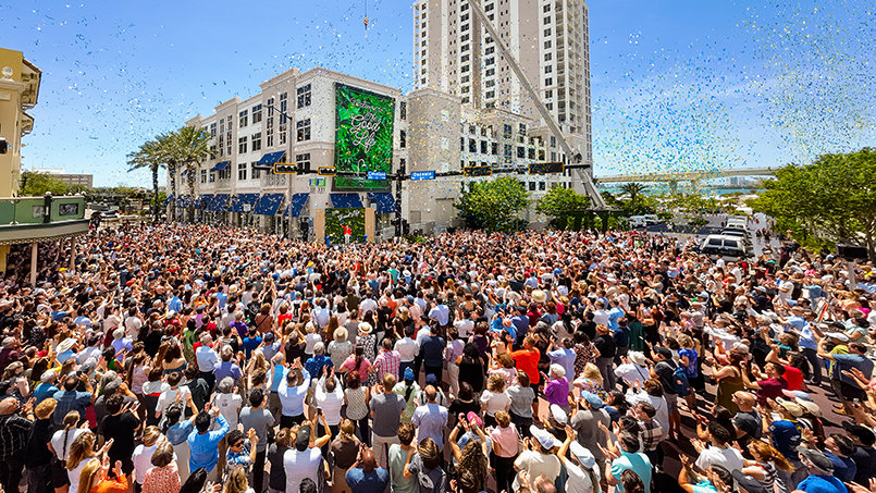 A new chapter for downtown Clearwater begins as confetti fills the air and thousands gather at Cleveland Street and Osceola Avenue to celebrate the Grand Opening of The Good Life Showroom—unveiling the transformation now taking shape across the district.